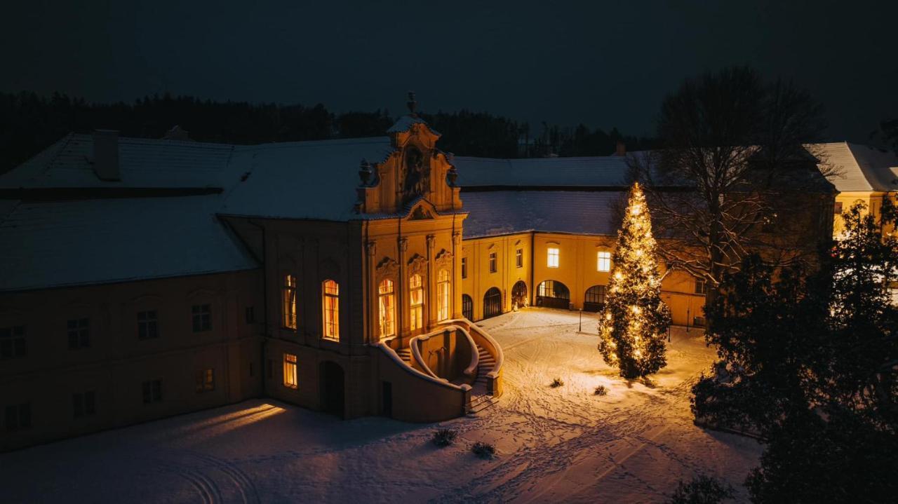 Hotel Klášter Želiv Exterior foto